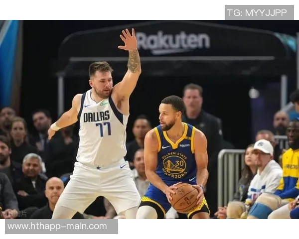 克莱三分火力全开全场9投6中贡献18分助力球队胜利