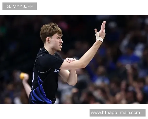 弗拉格圣诞大战表现出色贡献27分6板5助哈珀20分钟内也有亮眼表现